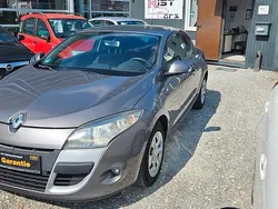 Grau Gebraucht 2010 Renault Mégane Coupé Dynamique Coupé | 4.490 € (Fairer Preis)