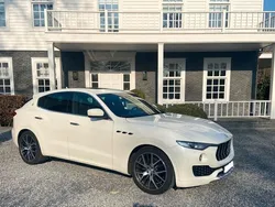 Weiß Gebraucht 2017 Maserati Levante GranLusso SUV | 39.900 €