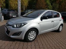 Silber Gebraucht 2013 Hyundai i20 Edition Kleinwagen | 6.990 € (Teuer)