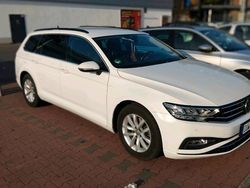 Weiß Gebraucht 2019 VW Passat Business Kombi | 20.990 € (Teuer)
