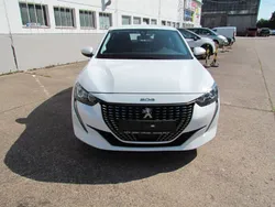 Weiß Gebraucht 2022 Peugeot 208 Active Kleinwagen | 14.850 € (Fairer Preis)