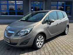 Braun Gebraucht 2013 Opel Meriva Innovation Van / Kleinbus | 5.000 € (Fairer Preis)