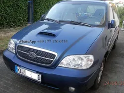 Blau Gebraucht 2006 Kia Carnival Van / Kleinbus | 2.990 € (Etwas zu teuer)