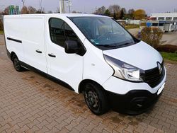 Weiß Gebraucht 2017 Renault Trafic Basis Van / Kleinbus | 9.990 € (Etwas zu teuer)