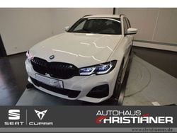 Weiss Gebraucht 2021 BMW 320e M Sport Kombi | 31.490 € (Guter Preis)