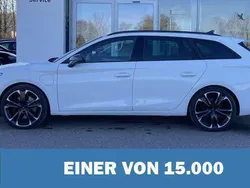 Weiß Gebraucht 2022 Cupra Leon | 28.520 € (Fairer Preis)