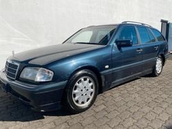 Schwarz Gebraucht 2000 Mercedes C180 Kombi | 1.499 € (Guter Preis)
