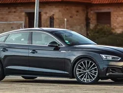 Grau Gebraucht 2018 Audi A5 Sportback Design Limousine | 22.900 € (Fairer Preis)