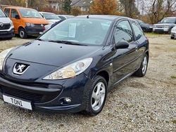 Grau Gebraucht 2011 Peugeot 206+ Basis Kleinwagen | 1.790 € (Etwas zu teuer)