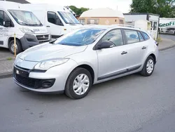 Grau Gebraucht 2012 Renault Mégane GrandTour Kombi | 4.700 € (Fairer Preis)