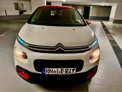 Rot Gebraucht 2018 Citroën C3 PureTech Kleinwagen | 8.000 € (Fairer Preis)
