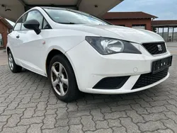 Weiß Gebraucht 2012 Seat Ibiza Reference Limousine | 1.795 €