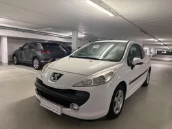 Weiß Gebraucht 2009 Peugeot 207 Urban Move Kleinwagen | 2.500 € (Fairer Preis)