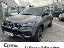 Grau Neu 2024 Jeep Compass SUV | 39.900 € (Etwas zu teuer)
