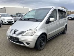 Silber Gebraucht 2005 Mercedes Vaneo Van / Kleinbus | 1.800 €