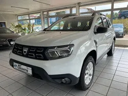 Weiß Gebraucht 2022 Dacia Duster Comfort SUV | 16.999 € (Guter Preis)