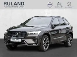 Platinum grey / metallic Gebraucht 2023 Volvo XC60 Plus SUV | 49.990 € (Teuer)