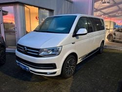 Weiß Gebraucht 2019 VW Multivan Highline Van | 46.950 € (Teuer)