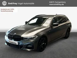 Grau Gebraucht 2020 BMW 330 M Sport Kombi | 29.490 € (Guter Preis)