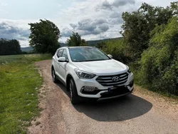 Weiß Gebraucht 2016 Hyundai Santa Fe Premium SUV | 18.399 € (Fairer Preis)