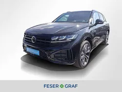 Grenadillschwarz metallic Gebraucht 2024 VW Touareg R-line SUV | 73.880 € (Fairer Preis)