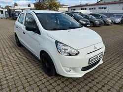 Weiß Gebraucht 2016 Mitsubishi Space Star Diamant Edition Limousine | 4.350 € (Guter Preis)