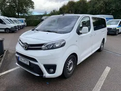 Weiß Gebraucht 2022 Toyota Proace Verso Team Kombi | 22.900 € (Guter Preis)
