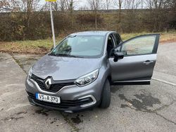Grau Gebraucht 2019 Renault Captur LIMITED SUV | 12.200 € (Guter Preis)