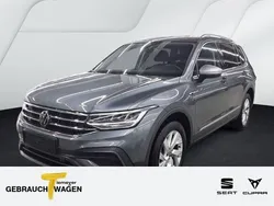 Grau Gebraucht 2024 VW Tiguan Allspace Life SUV | 34.430 € (Guter Preis)