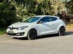 Weiß Gebraucht 2014 Renault Mégane III Bose Edition Coupé | 7.999 € (Fairer Preis)