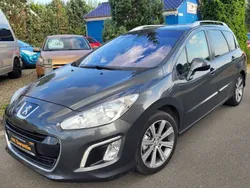 Grau Gebraucht 2011 Peugeot 308 Active Kombi | 5.950 € (Teuer)