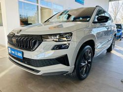 Grau Gebraucht 2022 Skoda Karoq SportLine SUV | 27.230 € (Etwas zu teuer)