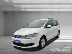 Pure white Gebraucht 2022 VW Sharan Comfortline Van / Kleinbus | 27.900 € (Guter Preis)