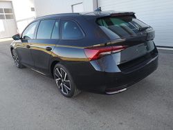 Moonwhite metallic Neu 2025 Skoda Octavia SportLine Kombi | 37.490 € (Fairer Preis)