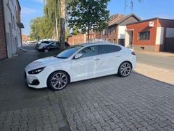 Weiß Gebraucht 2018 Hyundai i30 Style Limousine | 12.400 € (Fairer Preis)