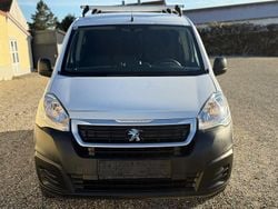 Weiß Gebraucht 2017 Peugeot Partner Premium Van / Kleinbus | 12.500 € (Fairer Preis)