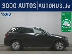 Schwarzlack obsidianschwarz Gebraucht 2022 Mercedes GLC300 | 37.444 € (Guter Preis)