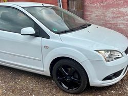 Andere farben Gebraucht 2007 Ford Focus Kleinwagen | 1.800 €