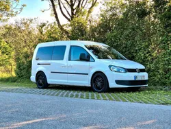 Weiß Gebraucht 2015 VW Caddy Maxi R Van / Kleinbus | 9.200 €