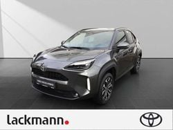 Marlingrau metallic Gebraucht 2024 Toyota Yaris Hybrid Team SUV | 22.890 € (Superpreis)