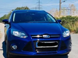 Blau Gebraucht 2013 Ford Focus Titanium Kombi | 2.499 € (Superpreis)
