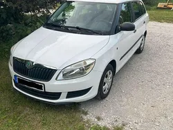 Weiß Gebraucht 2010 Skoda Fabia Ambiente Kombi | 1.700 € (Guter Preis)
