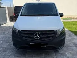 Weiß Gebraucht 2020 Mercedes Vito Van / Kleinbus | 18.999 €
