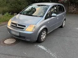 Grau Gebraucht 2005 Opel Meriva Van / Kleinbus | 1.500 € (Guter Preis)