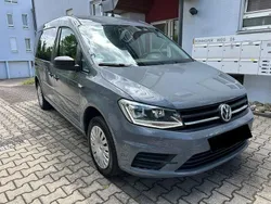 Grau Gebraucht 2016 VW Caddy Maxi Family Van / Kleinbus | 7.900 € (Superpreis)