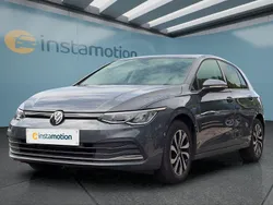 Grau Gebraucht 2021 VW Golf VIII Kleinwagen | 17.199 € (Guter Preis)