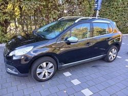 Schwarz Gebraucht 2015 Peugeot 2008 Allure SUV | 6.500 € (Superpreis)