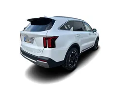 Weiss Gebraucht 2024 Kia Sorento Platinum SUV | 68.721 €