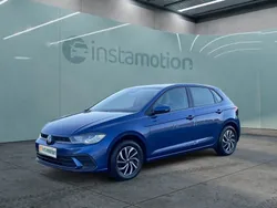 Blau Gebraucht 2024 VW Polo Life Limousine | 17.700 € (Fairer Preis)