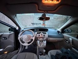 Schwarz Gebraucht 2006 Renault Scénic II Van / Kleinbus | 1.850 €